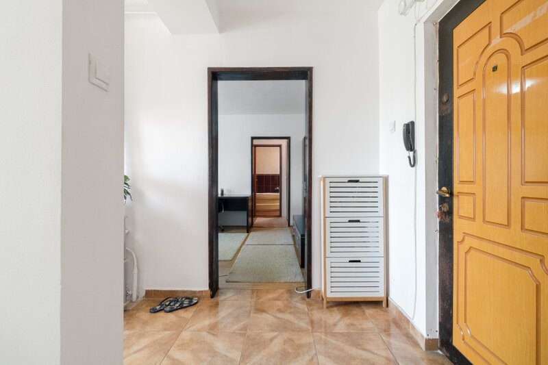 Piata Iancului 2 camere, bloc din 1980,  11 min. Metrou Piata Iancului